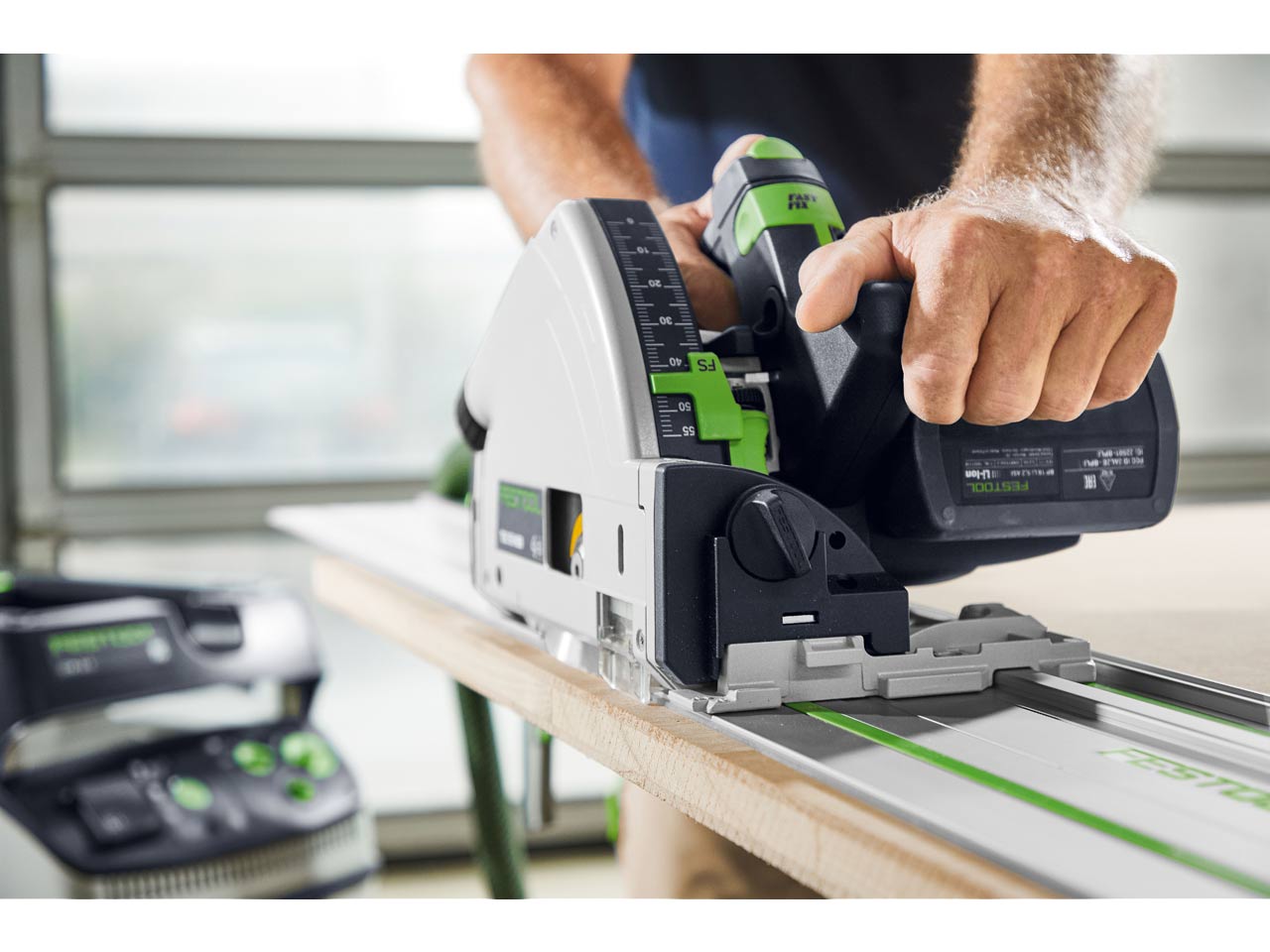 Festool TSC555 0KEBI Plus XL FS 36V 2x5Ah BL Plunge Saw Guide Rail Kit