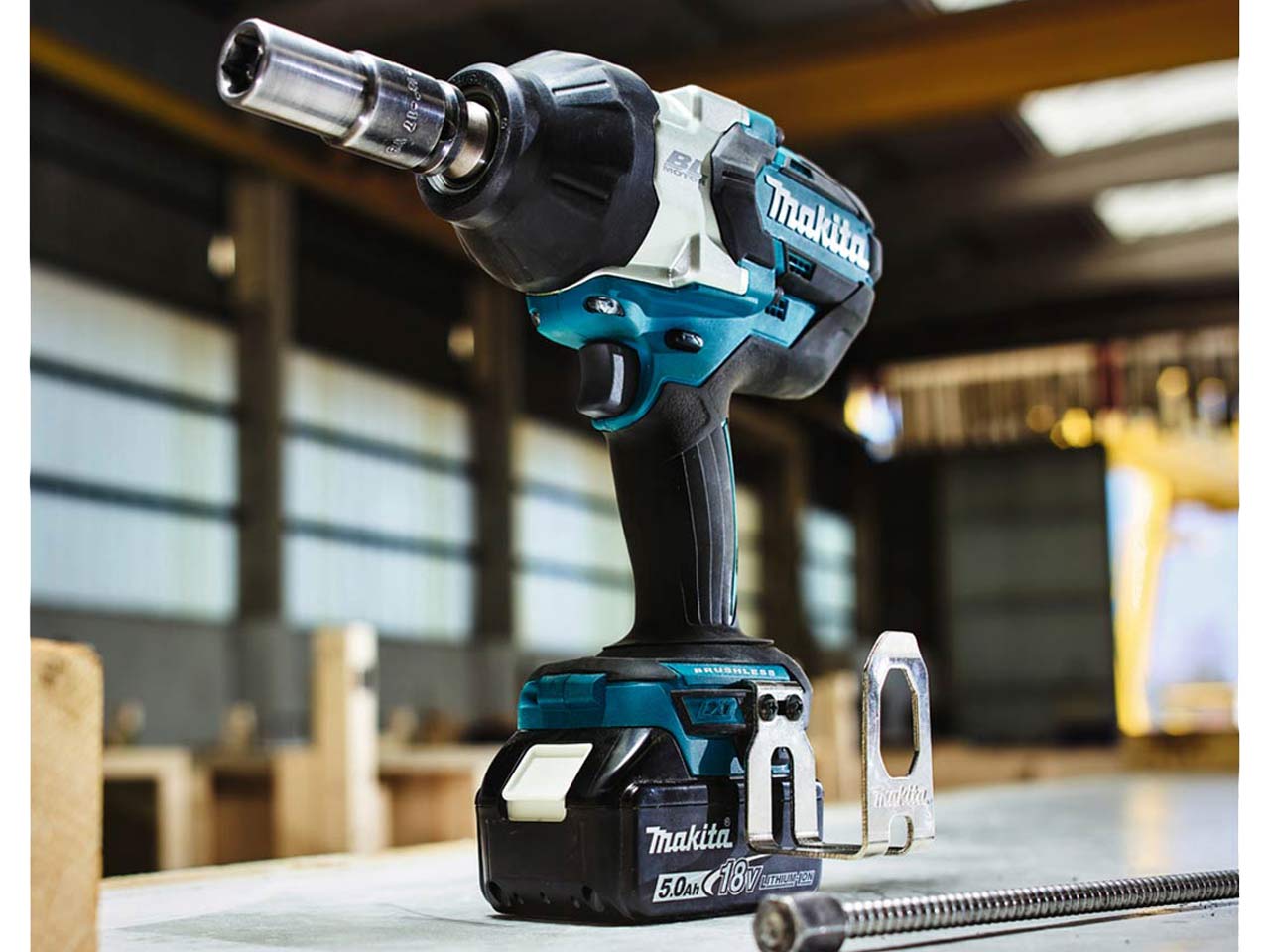 Makita impact driver online and charger