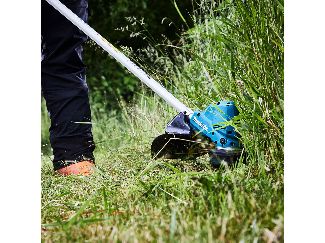 Makita battery best sale brush cutter