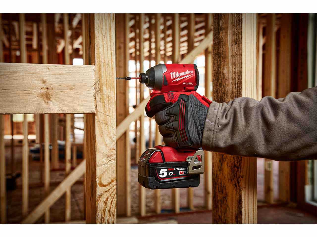 Milwaukee m18 impact online fuel