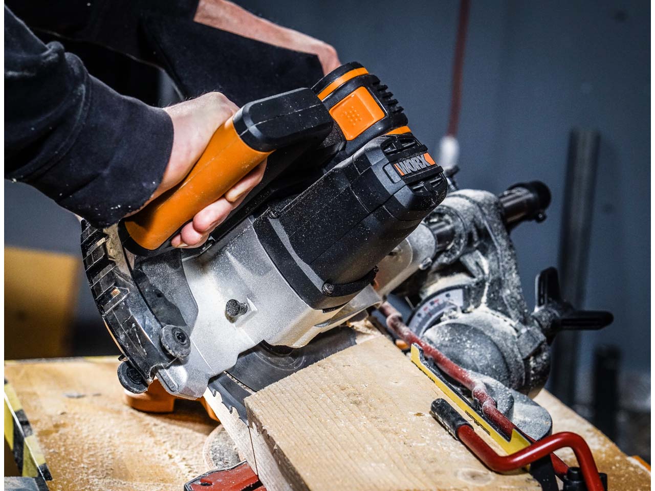 Worx WX845.9 20V 216mm Cordless Sliding Mitre Saw Bare Unit